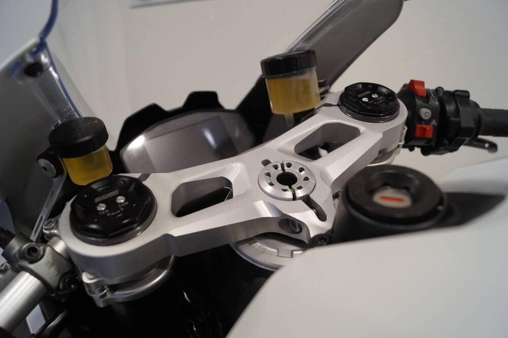 Ducati Panigale V2 955 (2020) (9)