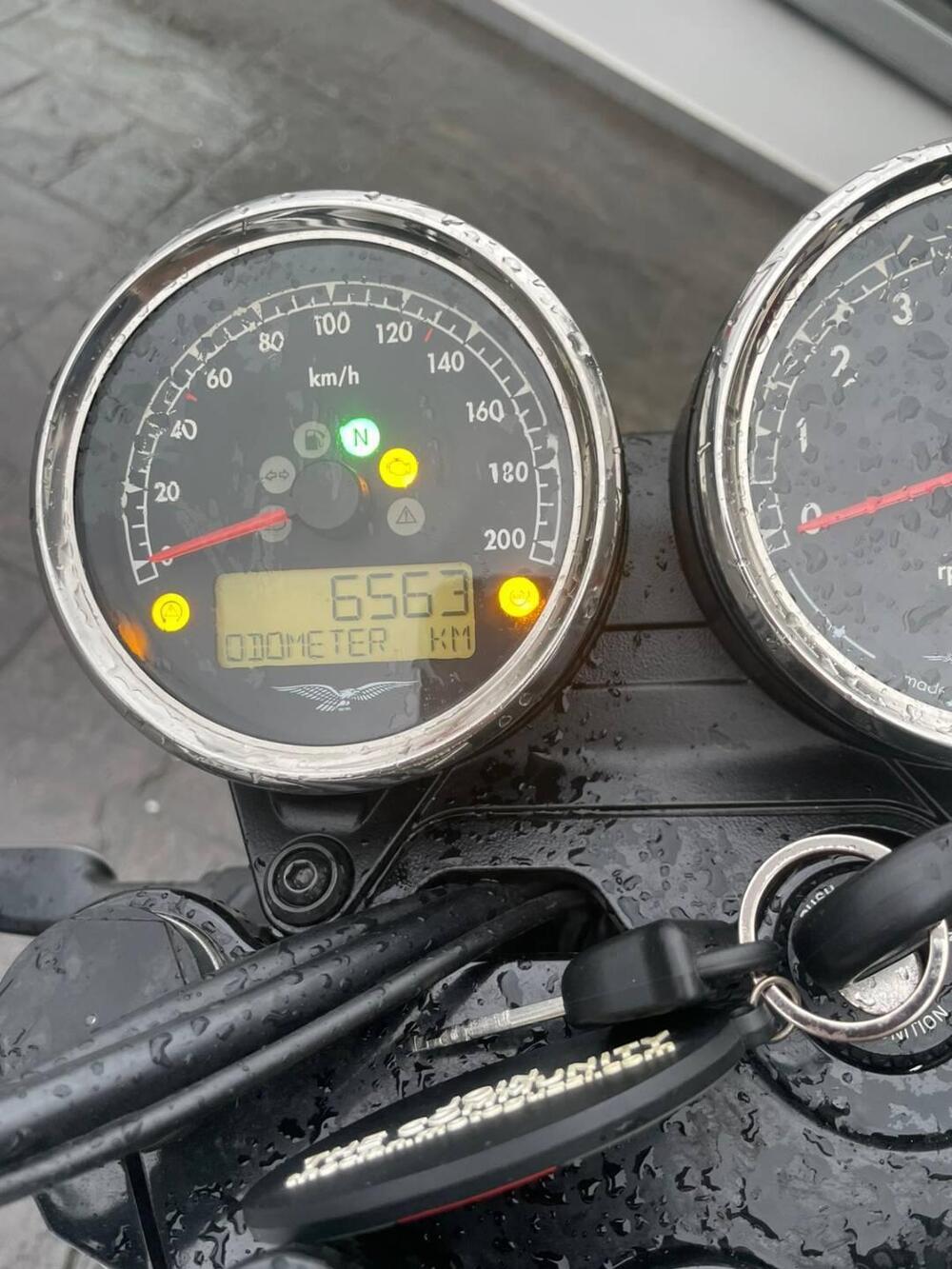 Moto Guzzi V7 850 Stone Special Abs (2021) (6)