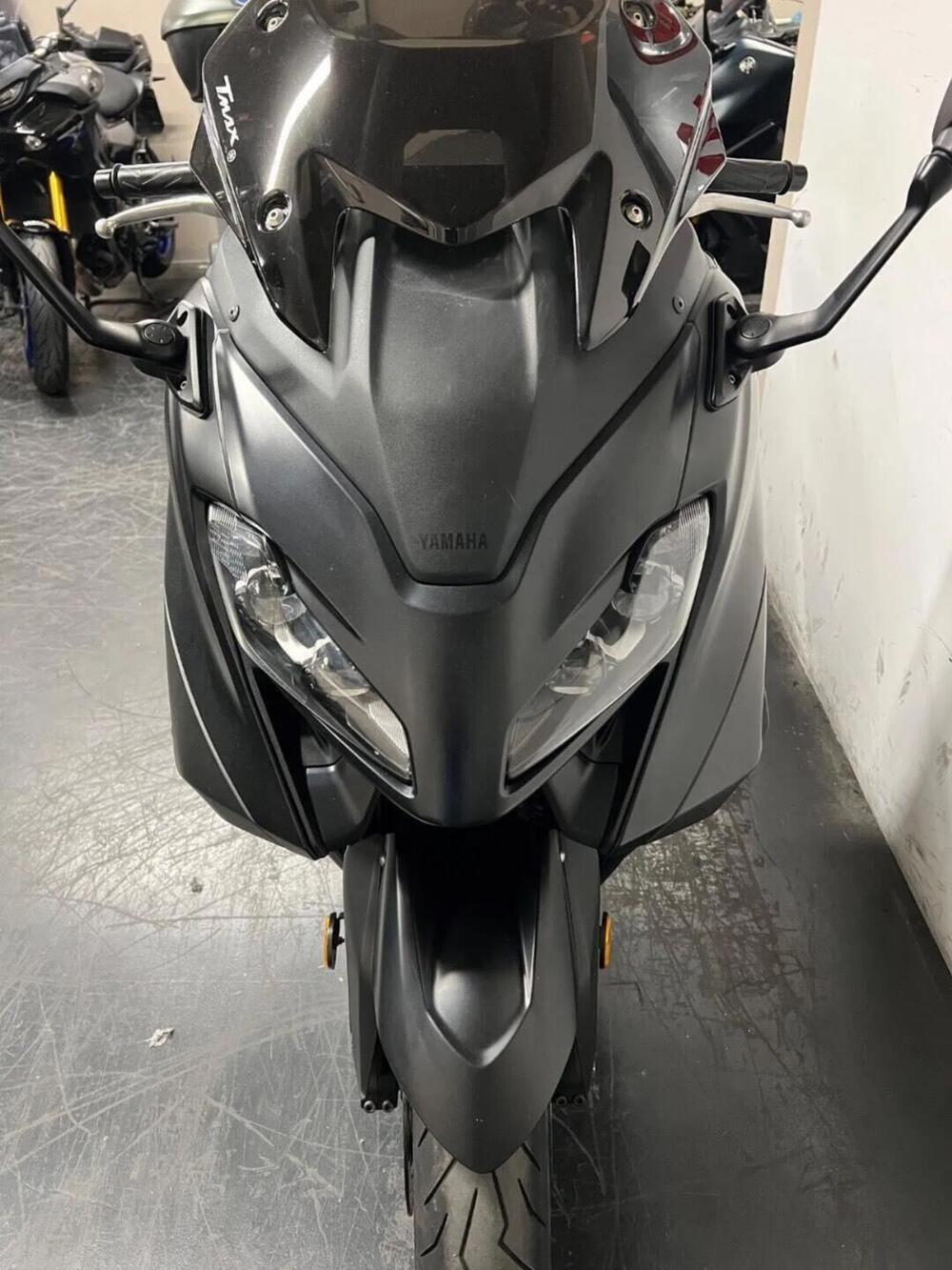Yamaha T-Max 560 (2022 - 24) (3)