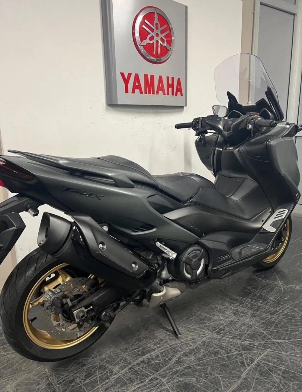 Yamaha T-Max 560 Tech Max (2021) (4)
