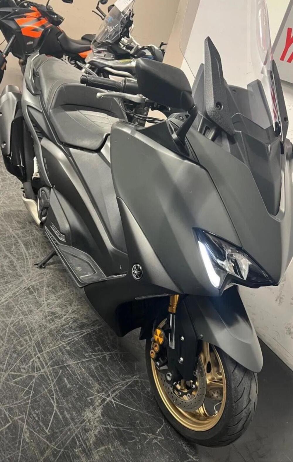 Yamaha T-Max 560 Tech Max (2021) (10)