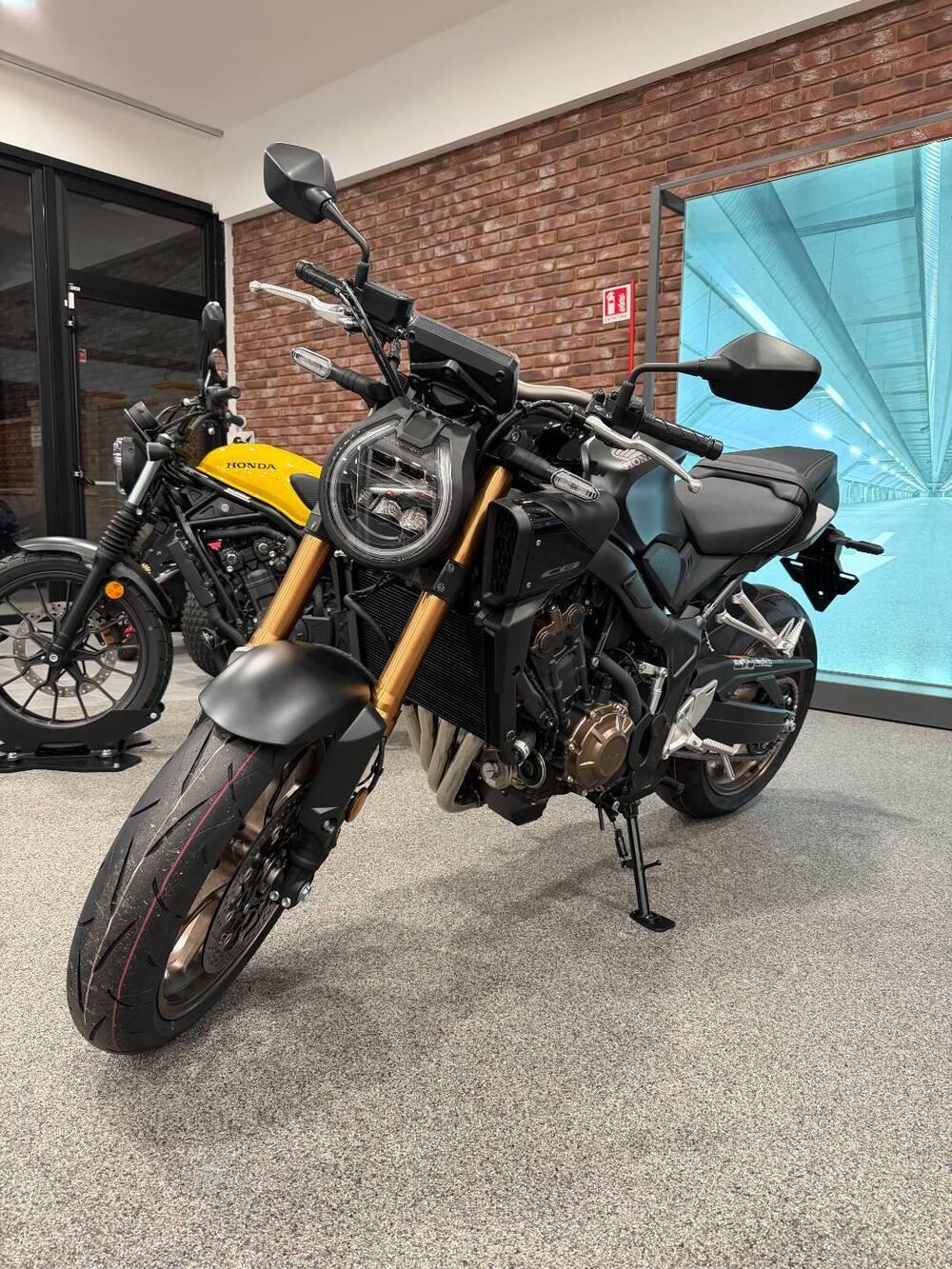 Honda CB 650 R E-Clutch (2024 - 26)