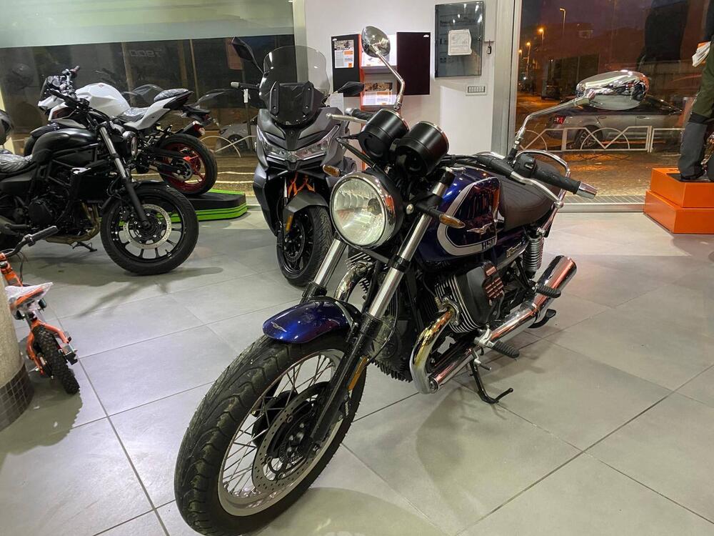 Moto Guzzi V7 Special (2021 - 24) (4)