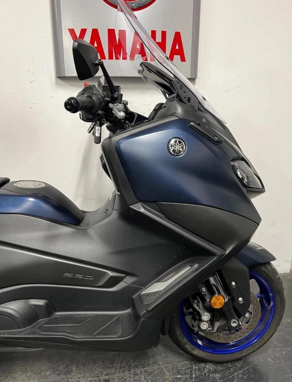 Yamaha T-Max 560 (2022 - 24) (6)