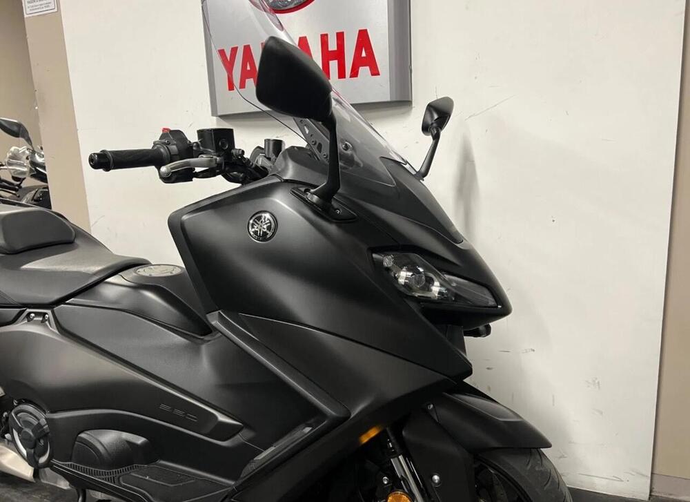 Yamaha T-Max 560 (2022 - 24) (2)