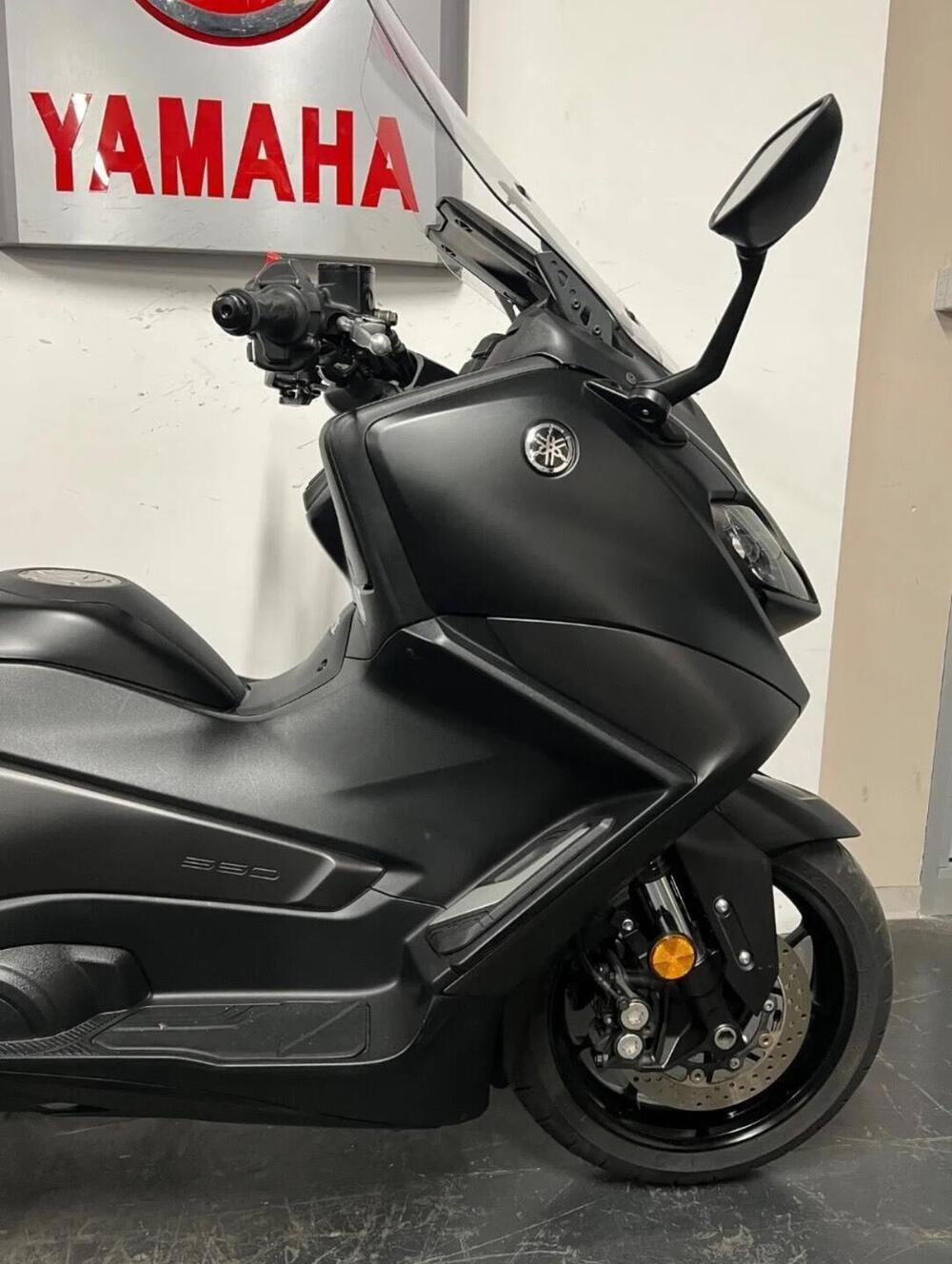 Yamaha T-Max 560 (2022 - 24) (6)