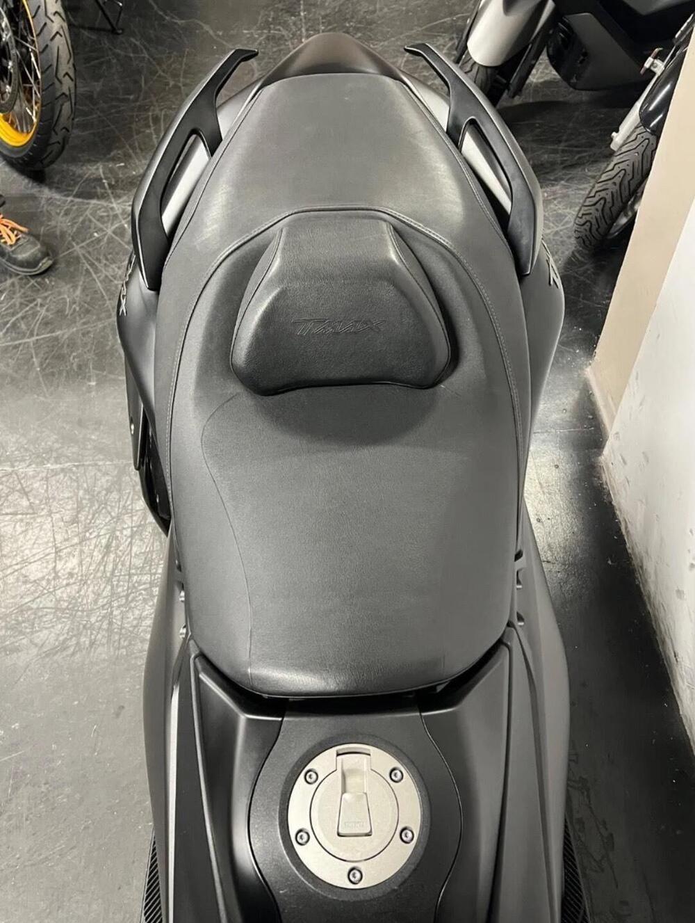 Yamaha T-Max 560 (2022 - 24) (7)