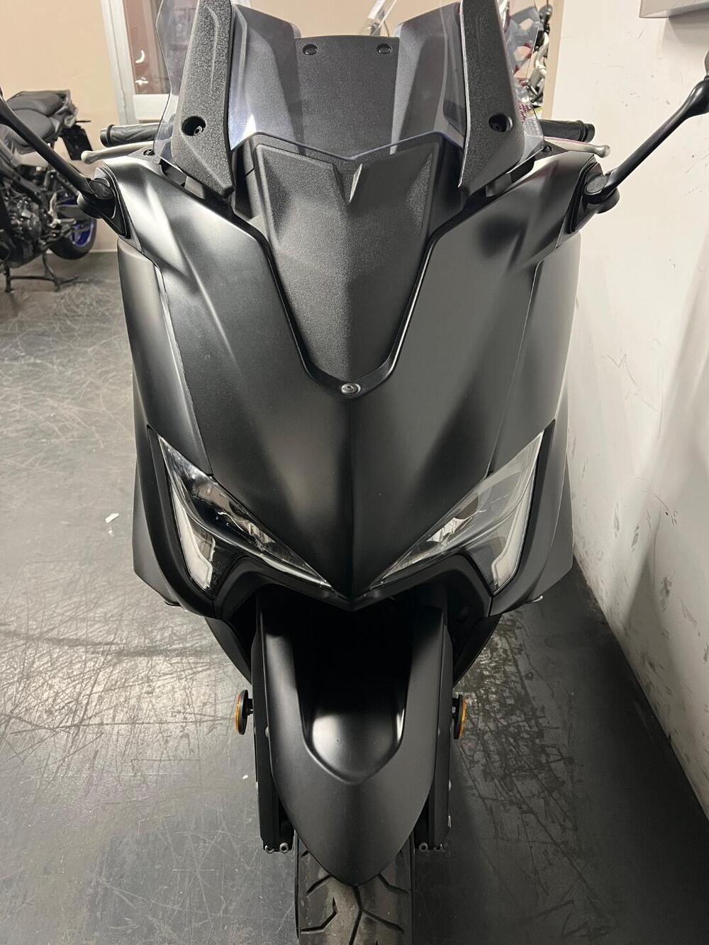 Yamaha T-Max 560 (2020 - 21) (3)
