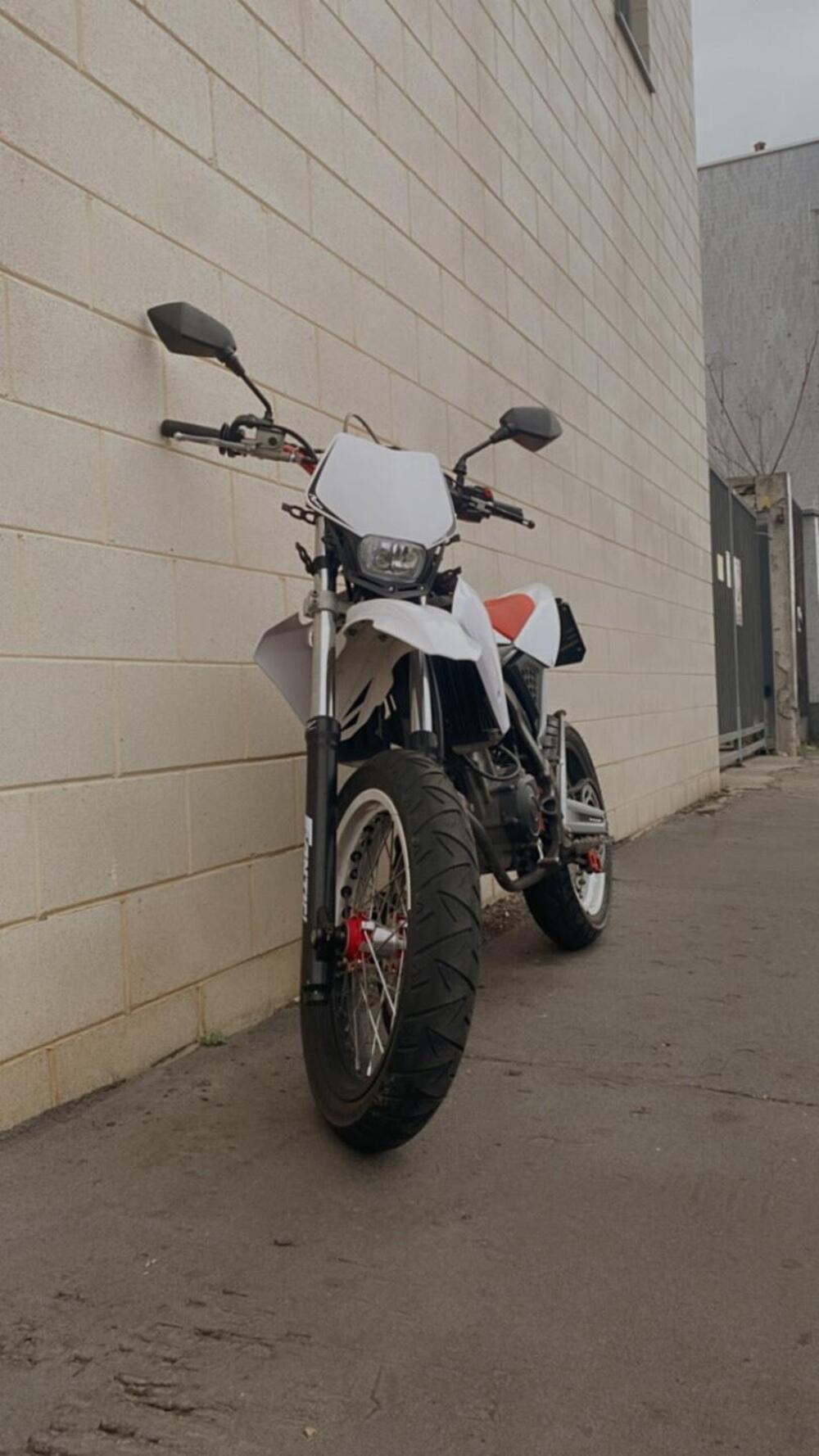 Fantic Motor Motard 125 M Performance 4t (2018) (2)