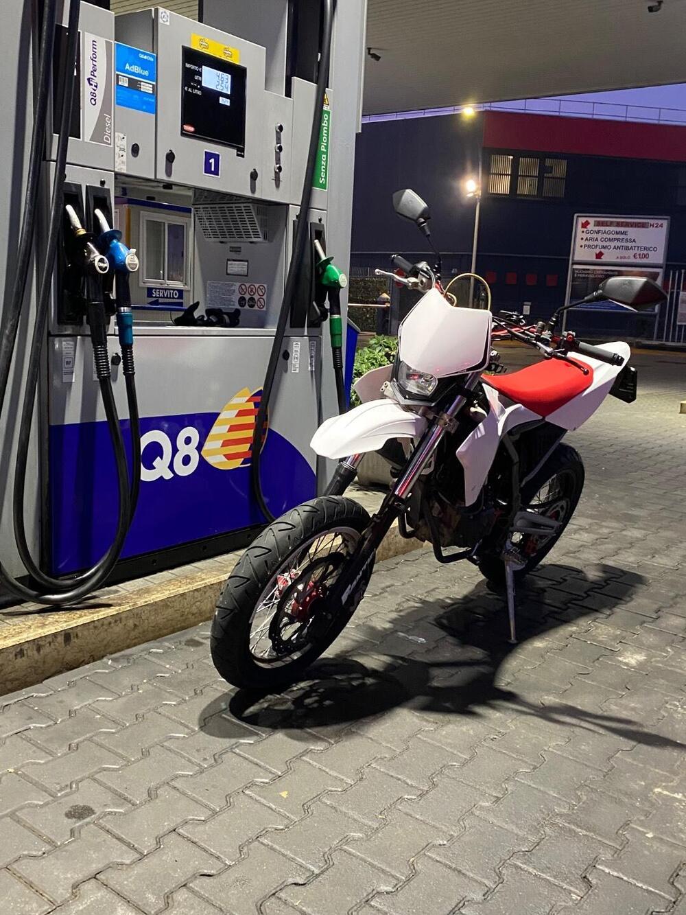 Fantic Motor Motard 125 M Performance 4t (2018) (3)