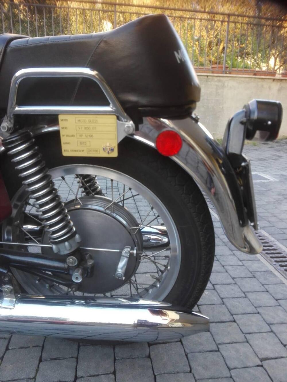 Moto Guzzi V7 850 GT (4)
