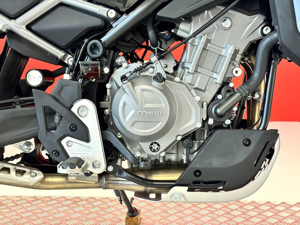 CFMOTO 450MT (2024 - 26) (11)