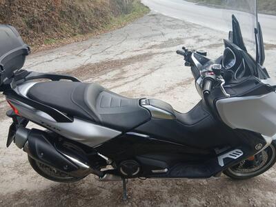 Yamaha T-Max 530 DX (2017 - 19) usata