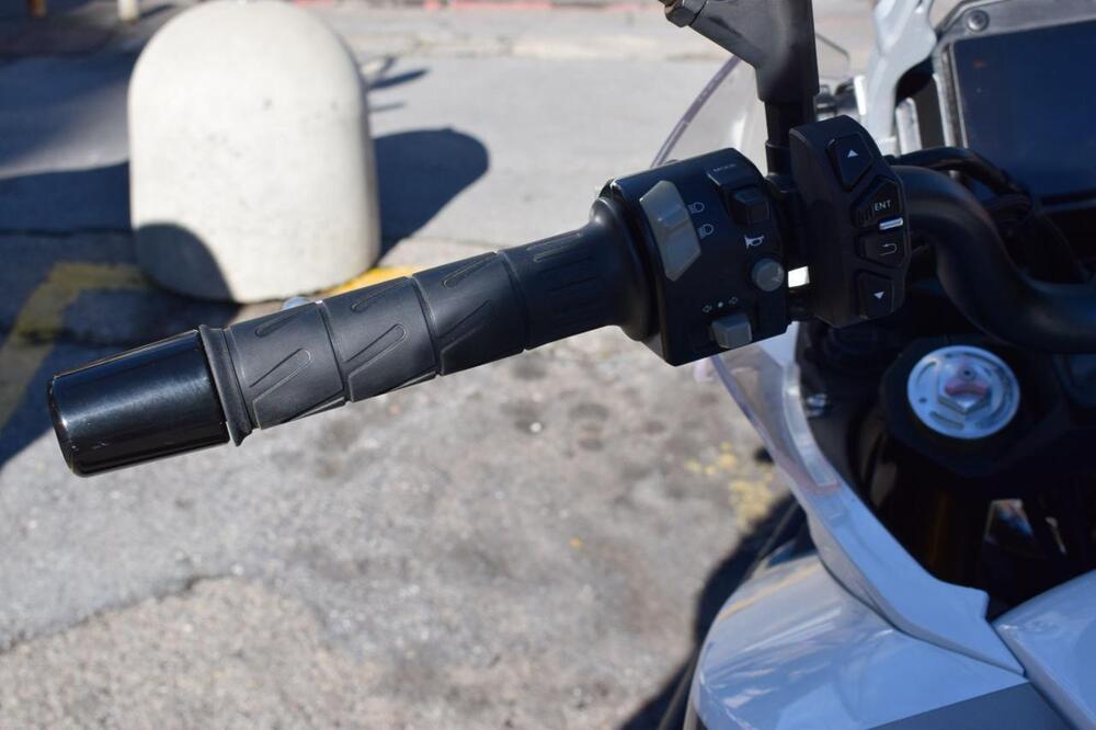 CFMOTO 650MT (2021 - 24) (14)