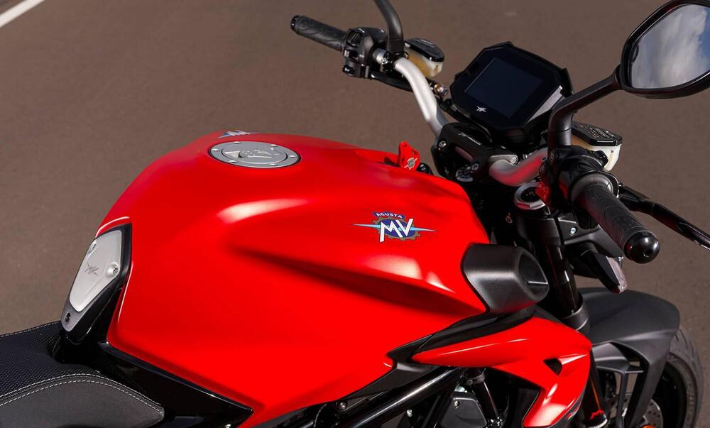 MV Agusta Brutale 800 Rosso (2021 - 23) (3)
