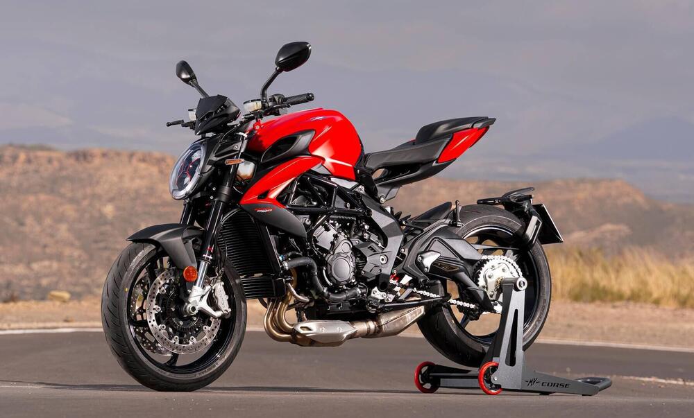 MV Agusta Brutale 800 Rosso (2021 - 23) (2)