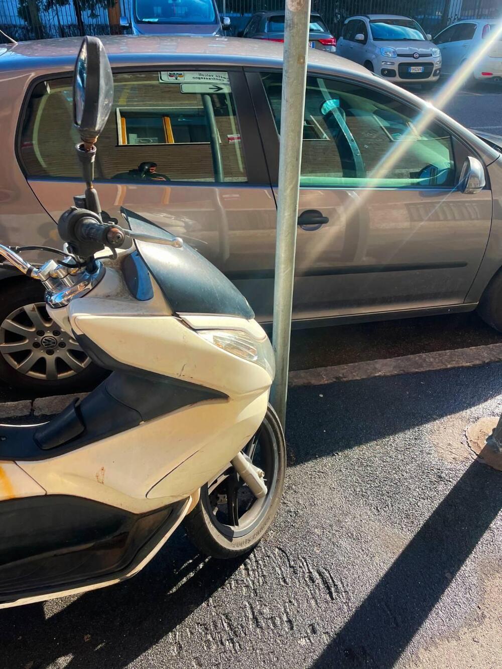 Honda PCX 125 (2009 - 13) (4)