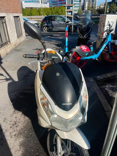 Honda PCX 125 (2009 - 13) usata