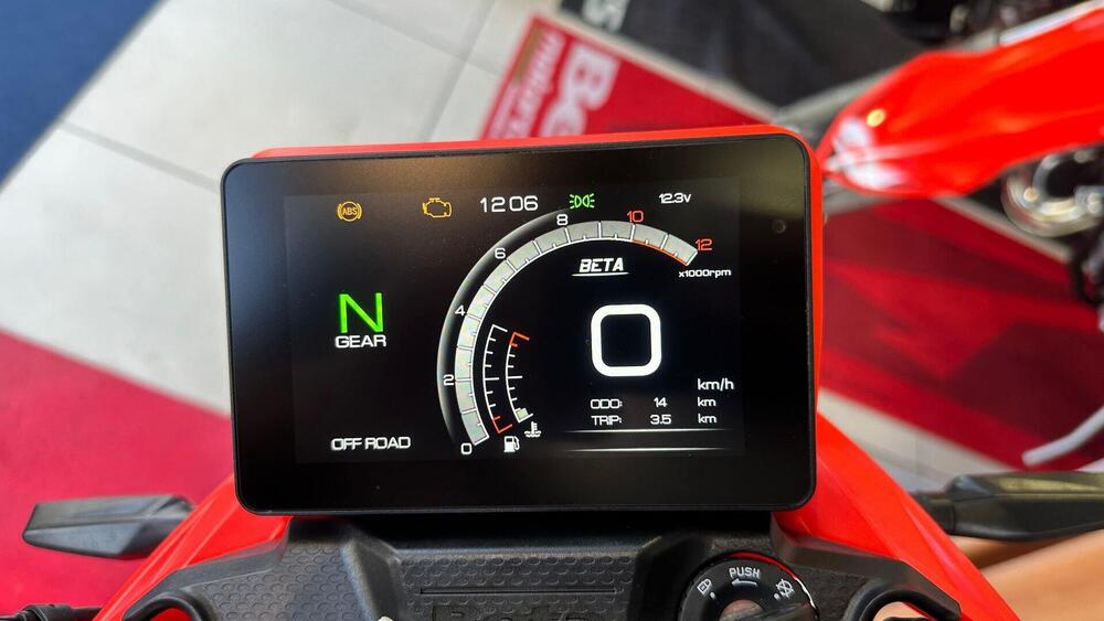 Betamotor Alp 4.0 (2024 - 26) (7)