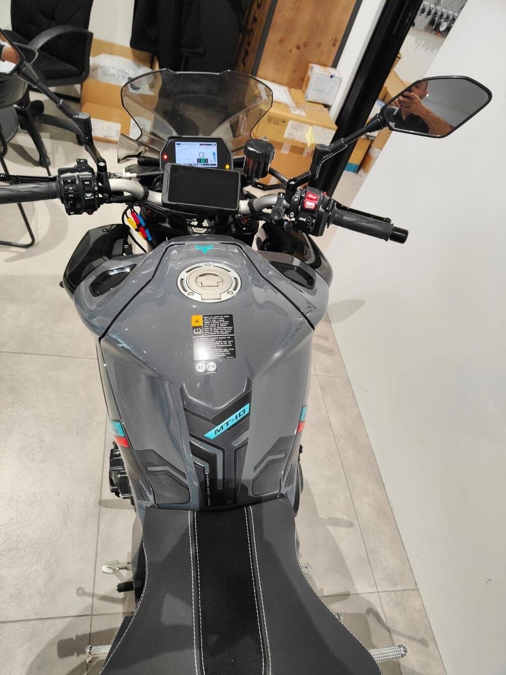 Yamaha MT-10 (2022 - 26) (4)