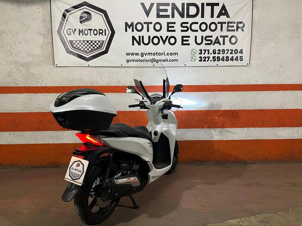 Honda SH 300 i ABS (2016 - 20) (4)