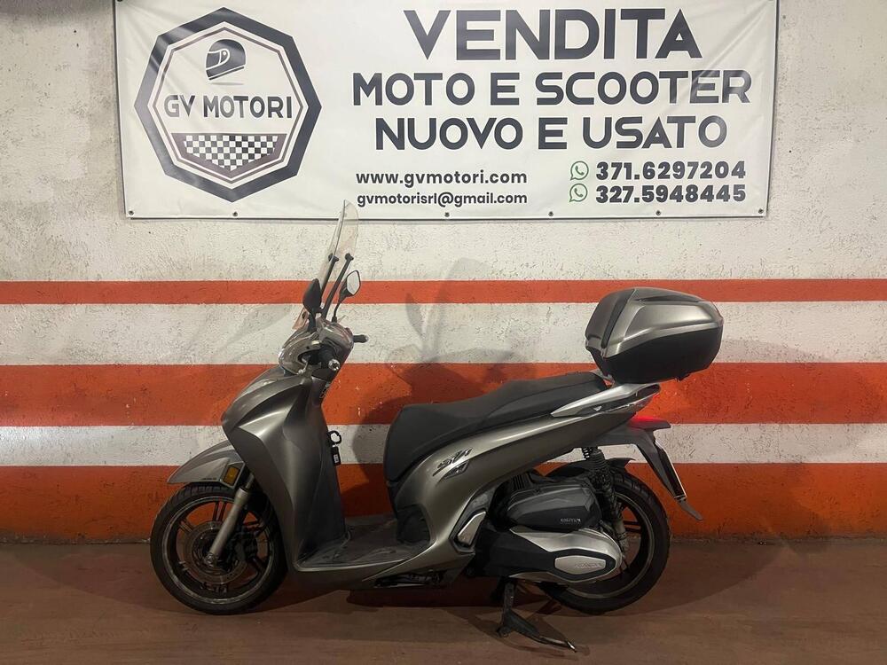 Honda SH 350 (2021 - 24) (2)