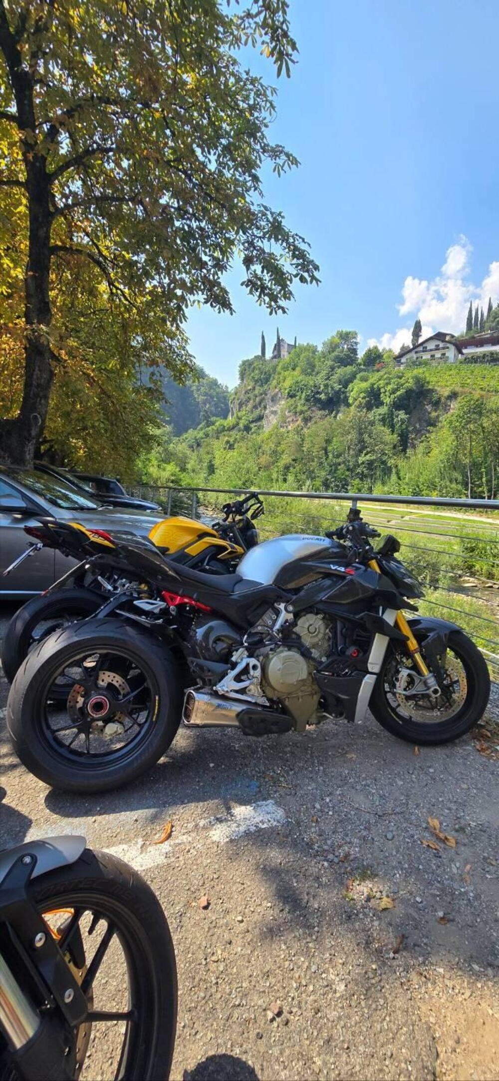 Ducati Streetfighter V4 1100 S (2021 - 22) (4)