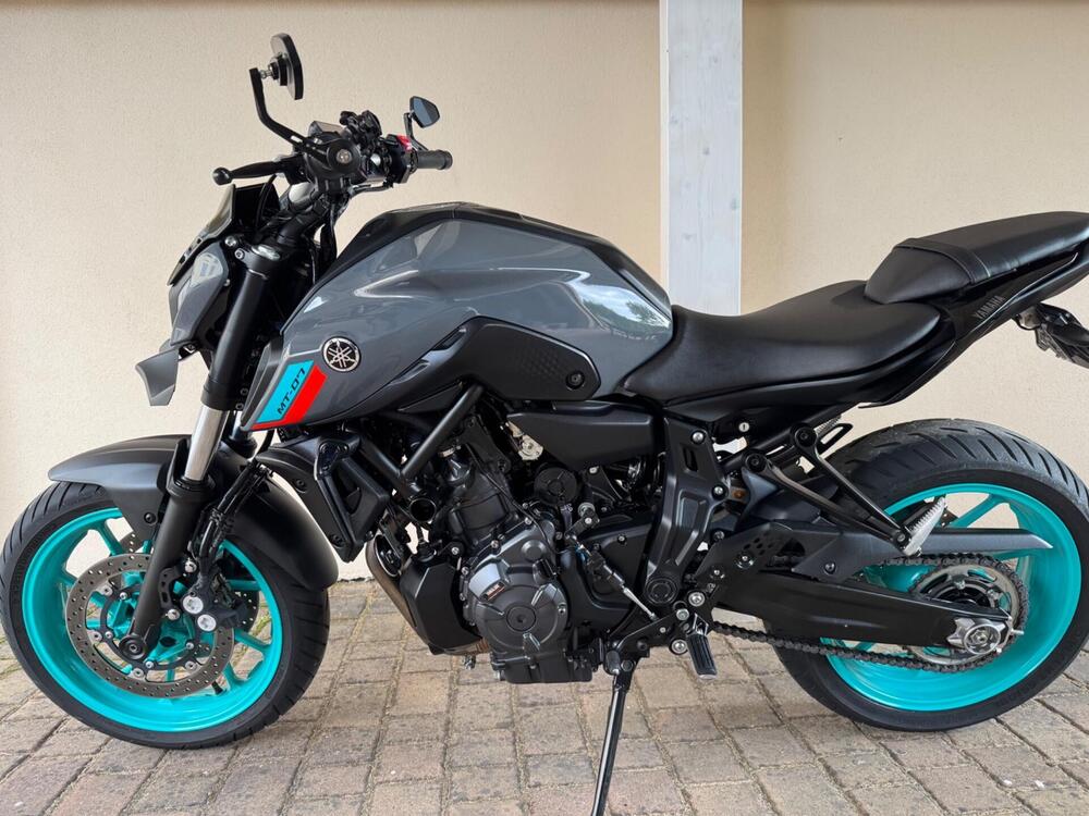 Yamaha MT-07 Pure (2023 - 25) (2)