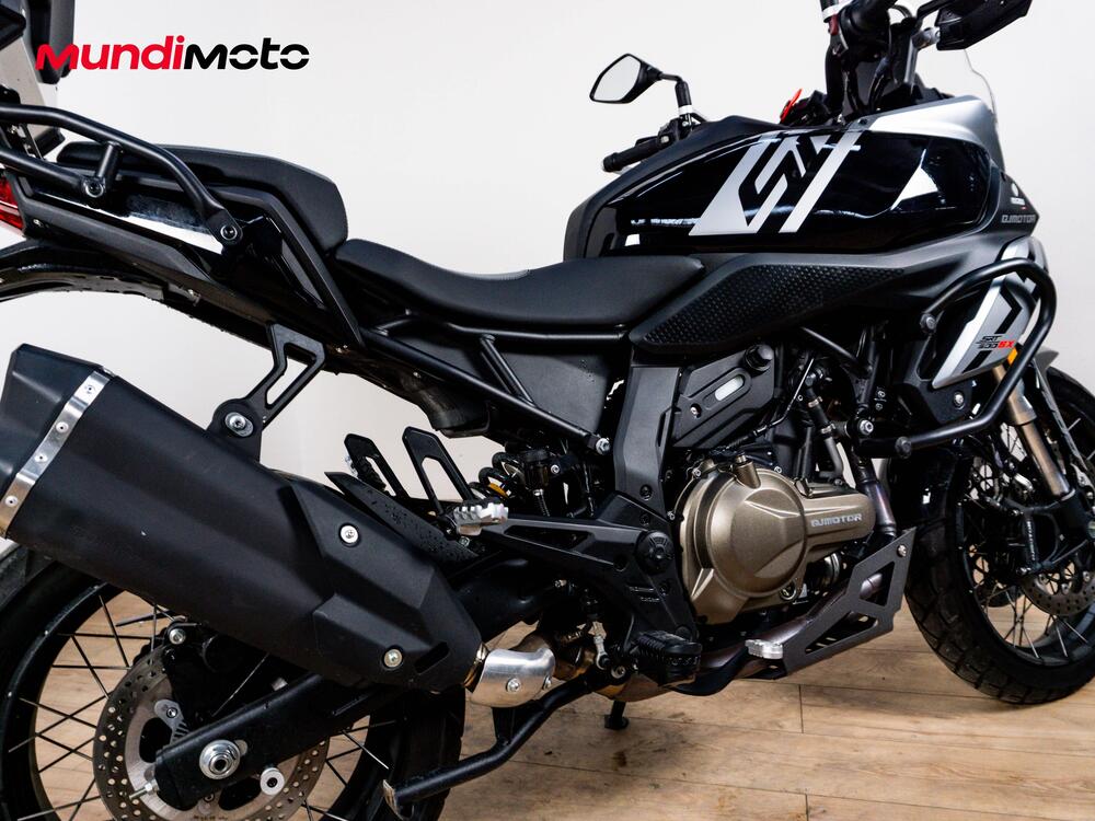 QJ Motor SRT 600 SX (2024 - 26) (4)