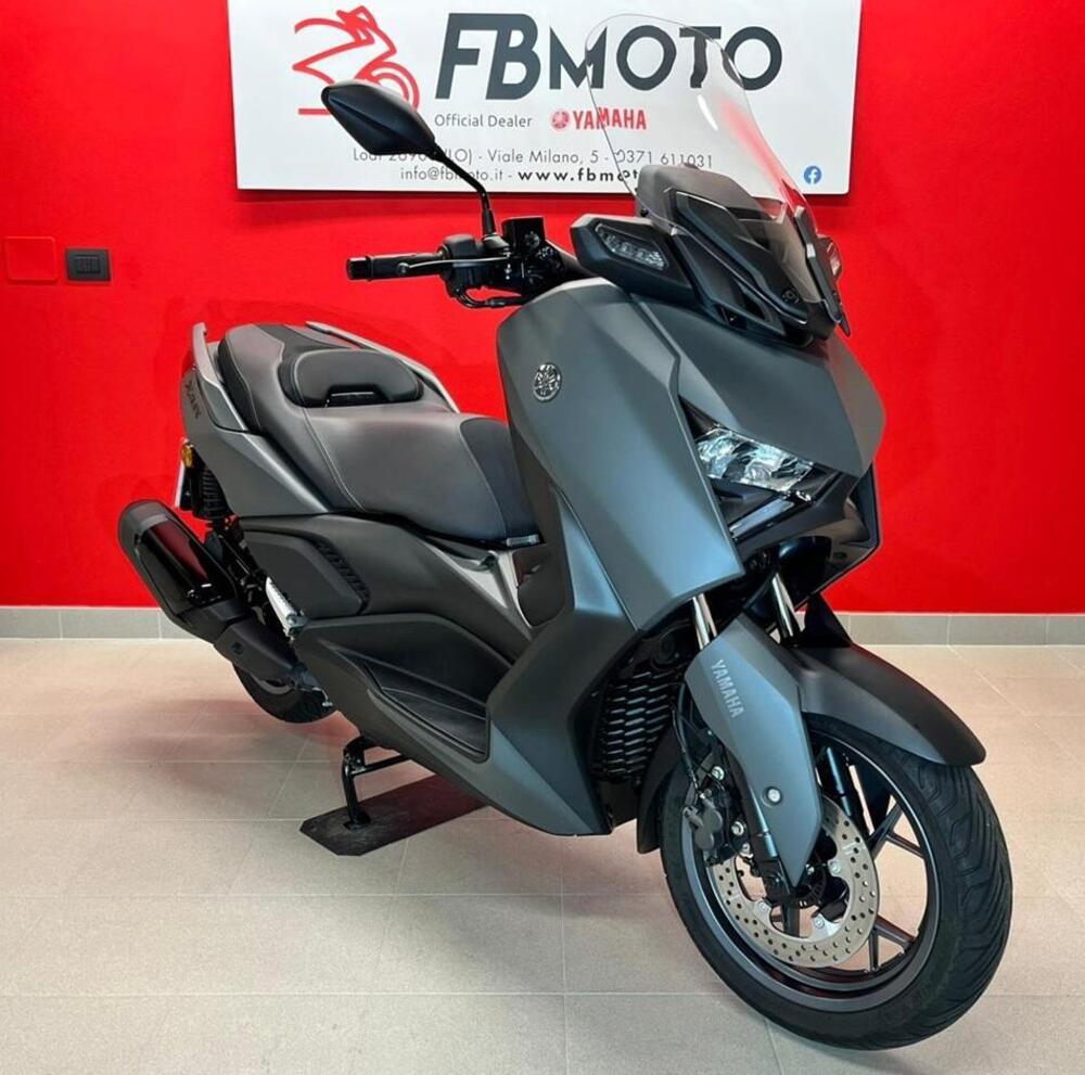 Yamaha X-Max 300 (2025 - 26) (2)