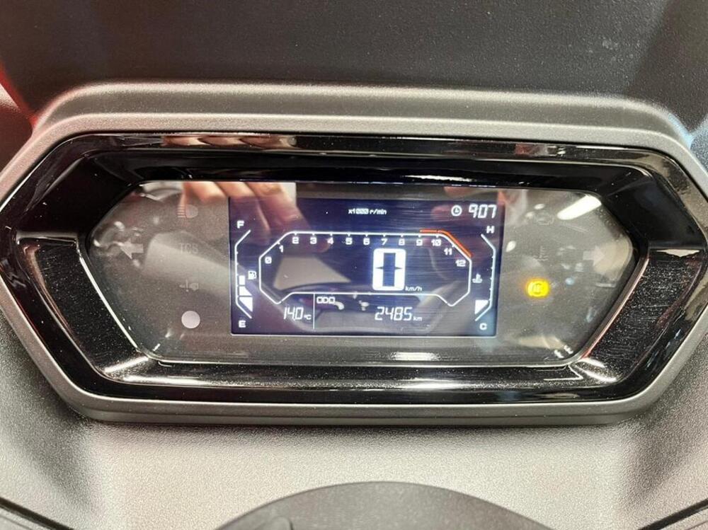 Yamaha X-Max 300 (2025 - 26) (5)