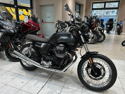 Moto Guzzi V7 III Special (2017 - 20) usata