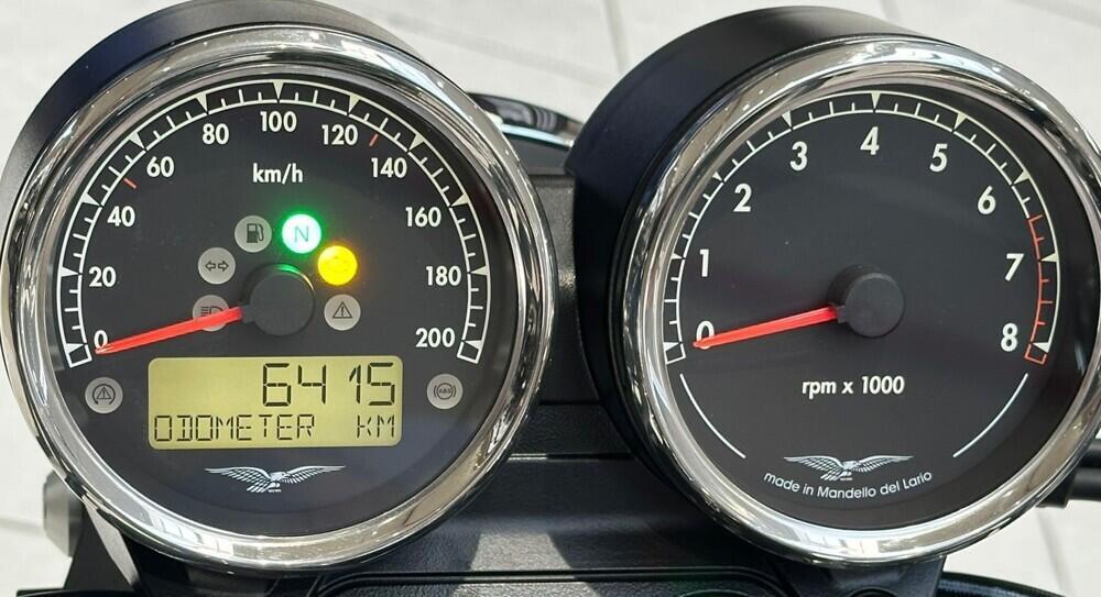 Moto Guzzi V7 III Special (2017 - 20) (5)