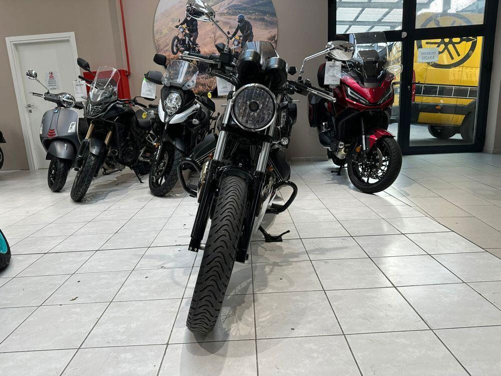 Moto Guzzi V7 III Special (2017 - 20) (2)