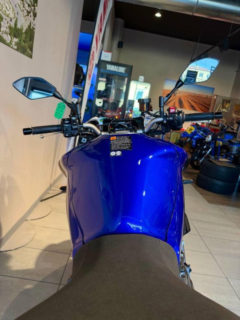 Yamaha MT-10 (2022 - 26) (8)