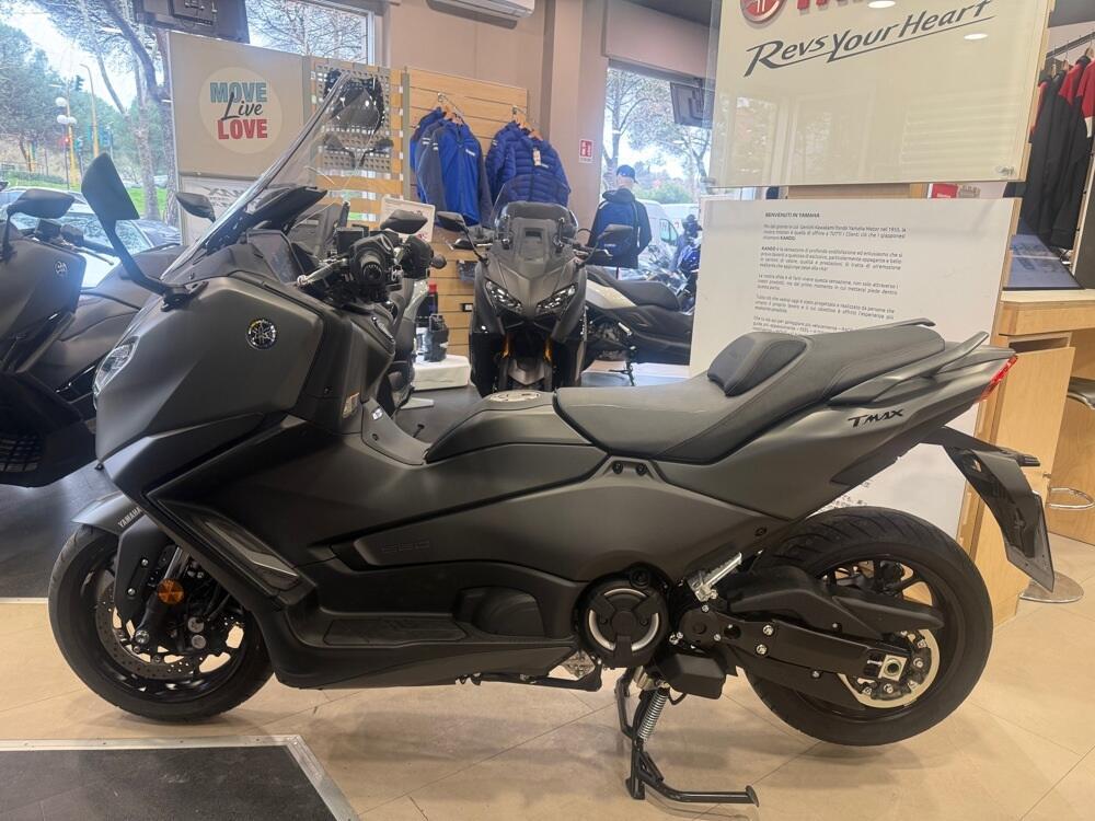 Yamaha T-Max 560 (2025 - 26) (7)