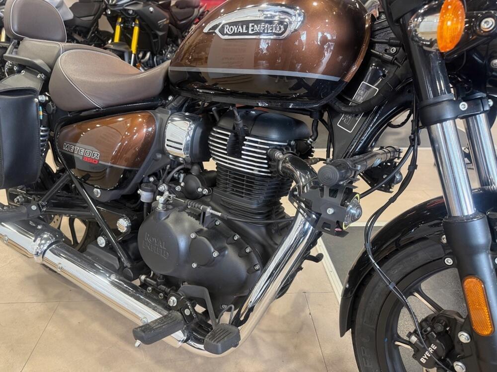 Royal Enfield Classic 350 (2021 - 26) (3)