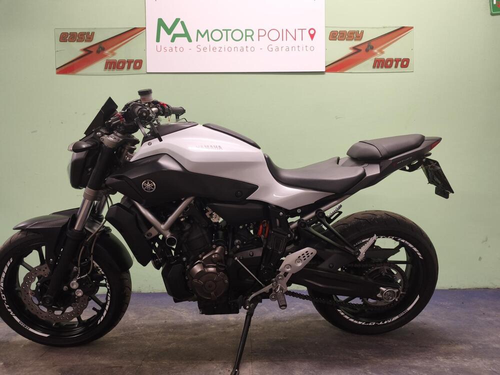 Yamaha MT-07 (2014 - 16) (4)
