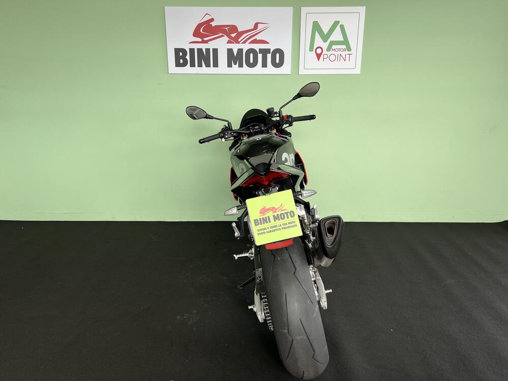 Aprilia Tuono V4 Factory (2021 - 24) (7)