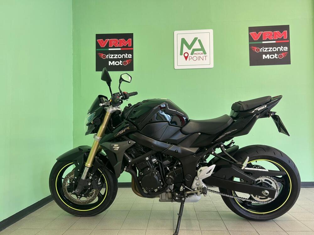 Suzuki GSR 750 ABS (2010 - 17) (2)