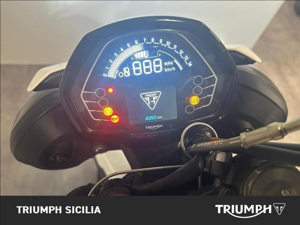 Triumph Street Triple 765 R (2023 - 26) (17)