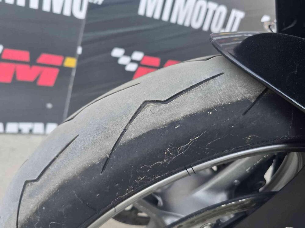 Yamaha YZF R1 (2009 - 11) (5)