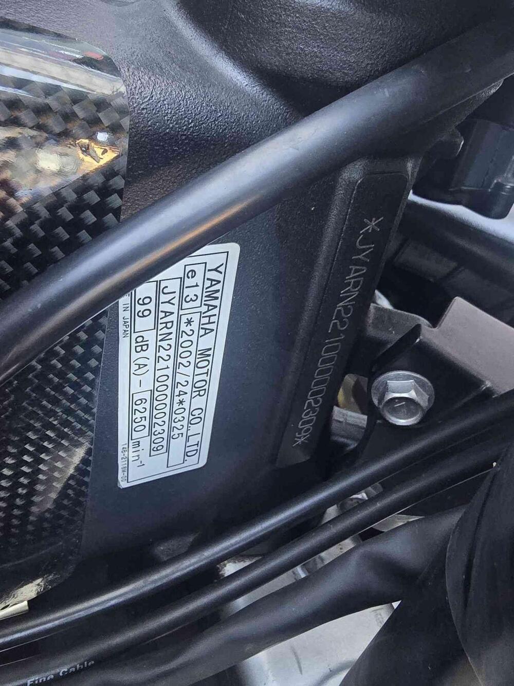 Yamaha YZF R1 (2009 - 11) (17)