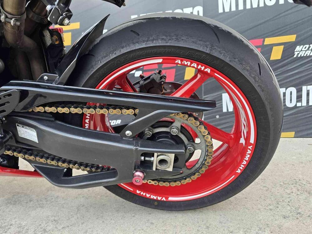 Yamaha YZF R1 (2007 - 08) (9)