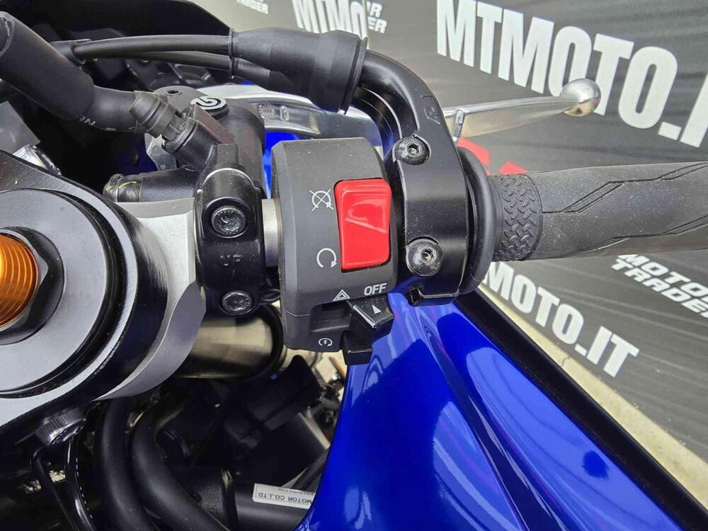 Yamaha YZF R7 (2021 - 25) (7)