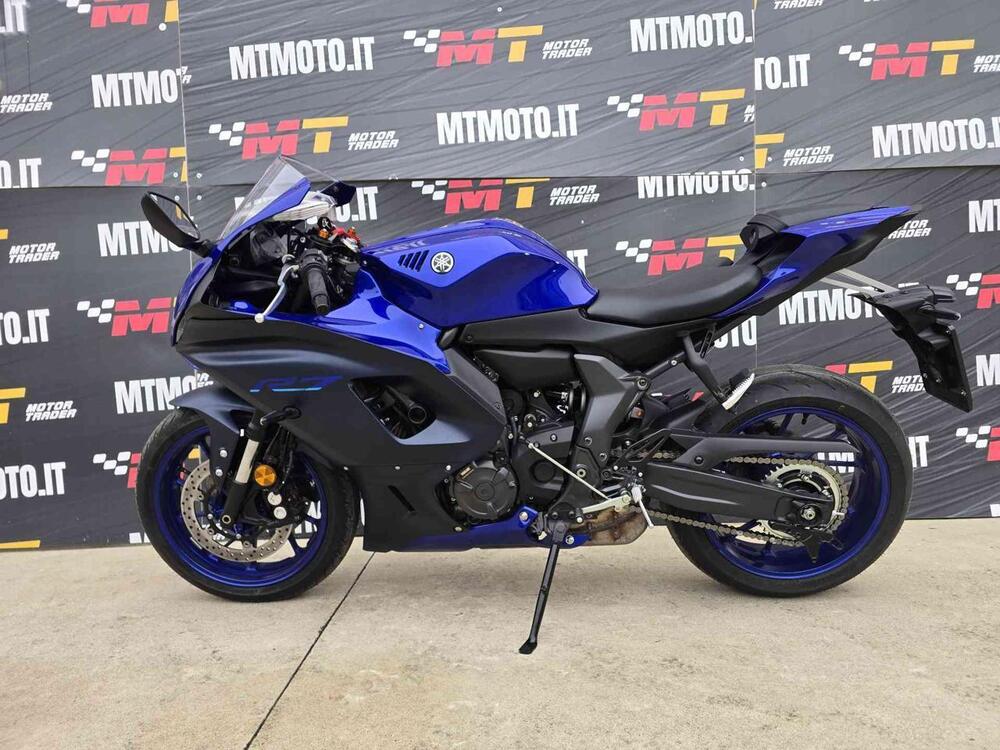 Yamaha YZF R7 (2021 - 25) (2)