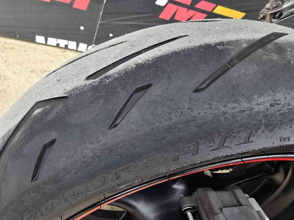 Yamaha YZF R6 (2006 - 07) (9)