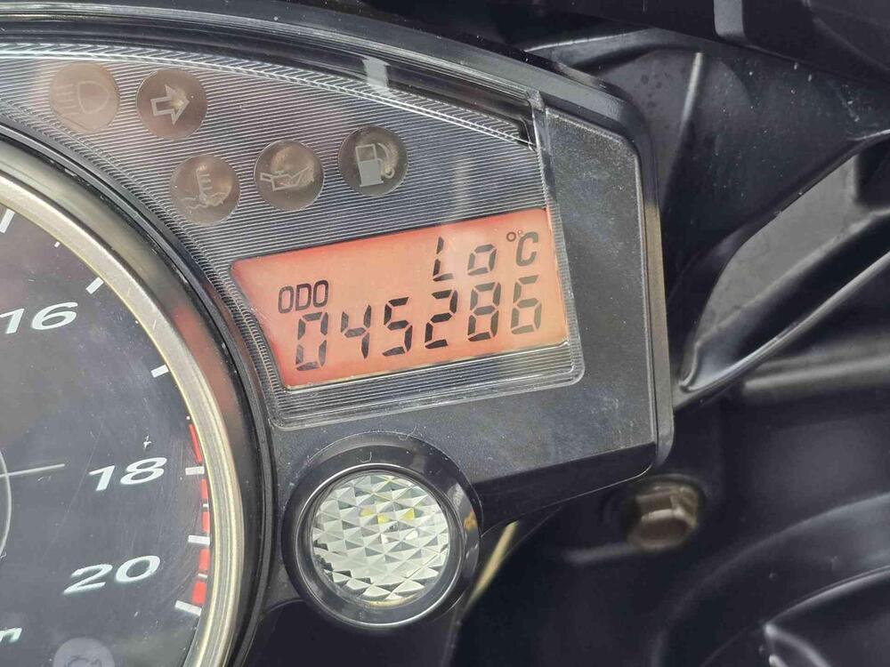 Yamaha YZF R6 (2006 - 07) (27)