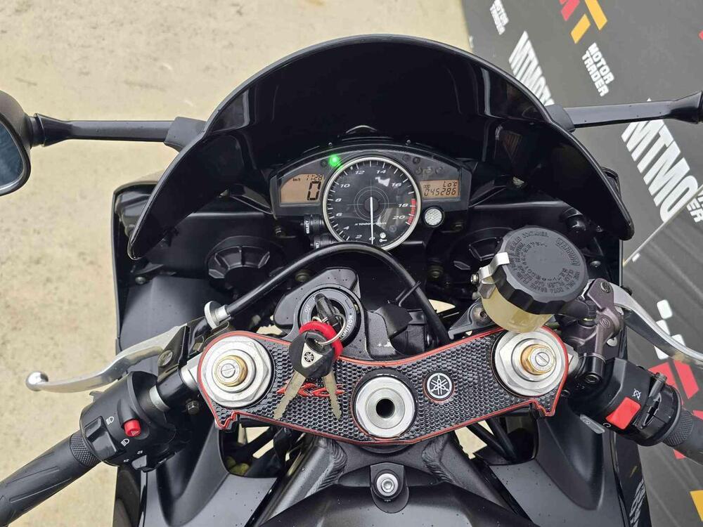 Yamaha YZF R6 (2006 - 07) (22)