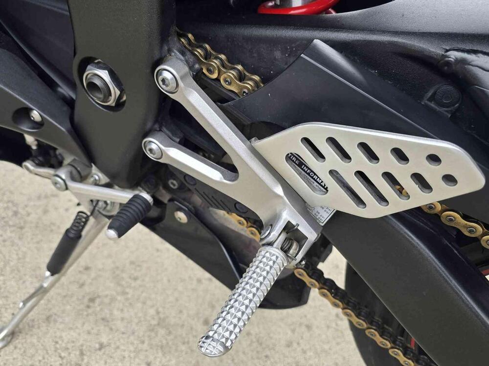 Yamaha YZF R6 (2006 - 07) (17)